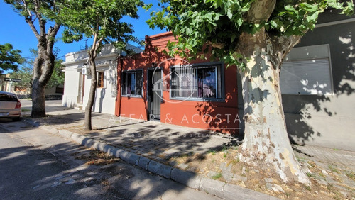 En Venta - Propiedad En Pleno Centro De Colonia