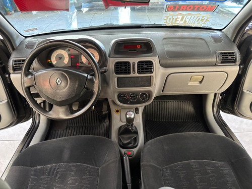 Renault Clio 1.6 PRIVILÉGE 16V FLEX 4P MANUAL
