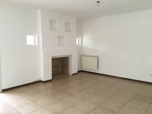 Imagen 3 de 18 de Casa En Venta En Santa Catalina, Villanueva, Tigre