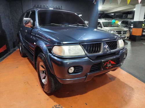 Imagen 3 de 14 de Mitsubishi Montero Sport