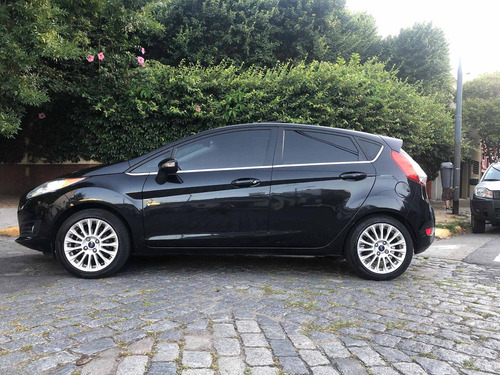 Ford Fiesta Kinetic Desing 1.6 Titanium Powershift 120cv