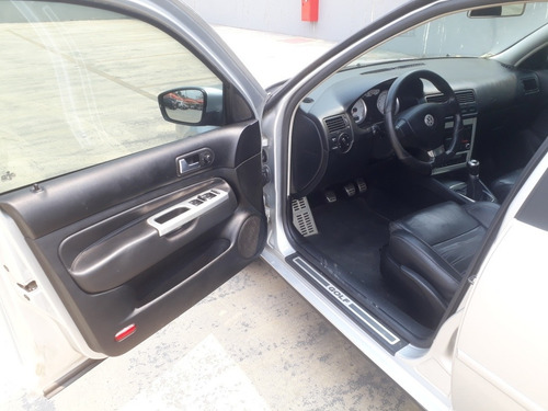Imagem 7 de 14 de Volkswagen Golf 1.6 Vht Sportline Limited Edition Total Flex