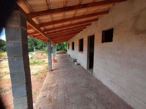 Imagem 5 de 14 de Chácara Ibiúna 1.000 Mts Casa, Piscina, Boa Localização!