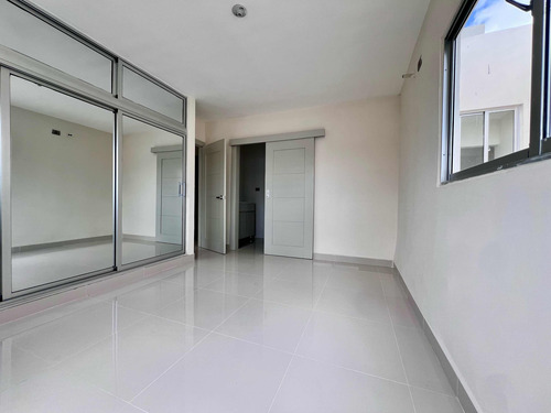 Hermoso Apartamento En Tercer Nivel Nuevo