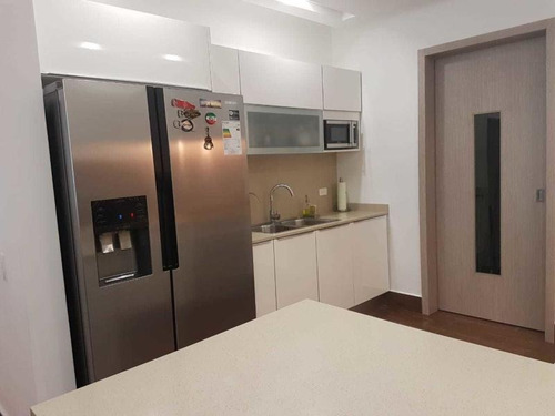 Imagen 4 de 14 de Venta De Apartamento En Ph Res. Costamare, Costa Sur 21-3971