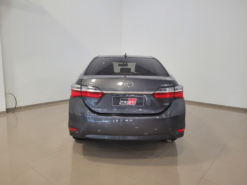Imagen 5 de 8 de Toyota Corolla