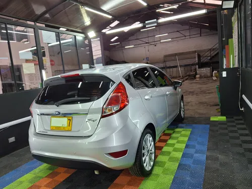 Ford Fiesta 1.6 Hatchback Titanium