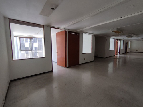 Oficina En Renta En Colonia Del Valle Semi Acondicionada (m2o2189)