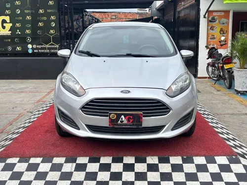 Ford Fiesta 1.6 Hatchback Se