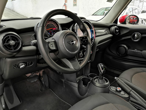 Minicooper Essential 2022
