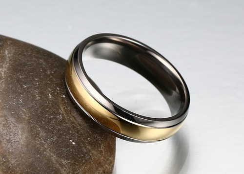 Anillo Elegante De Acero Para Bodas- Compromisos.
