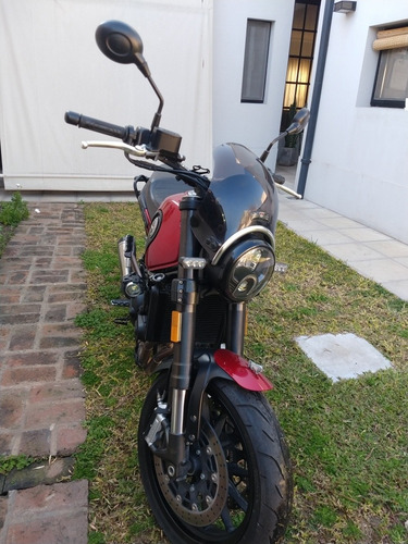 Imagen 2 de 12 de Benelli Leoncino 500