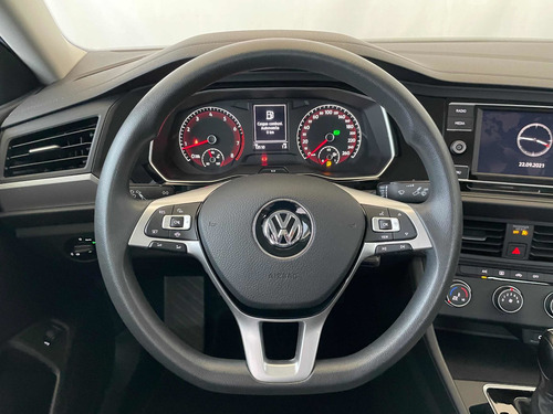 Imagen 11 de 15 de Volkswagen Jetta Trendline 1.4 Tip 2020