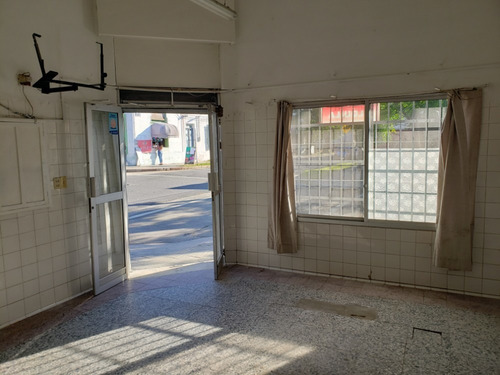 Local Para Comercio En El Corazón Del Cerrito