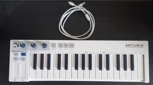 Controlador Teclado Midi Arturia Keystep 32 Teclas