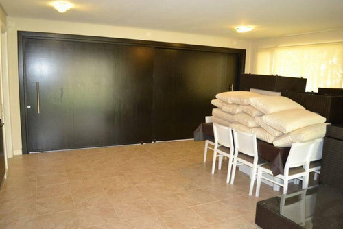 Imagen 13 de 15 de Casa En Venta - 6 Ambientes - La Herradura