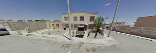Casa En Remate Bancario En C. Oasis De Tarento, Enríquez Guzmán, Juárez, Chihuahua