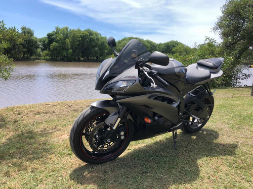 Yamaha R6