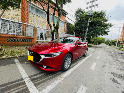 Mazda 3 Touring mecánico