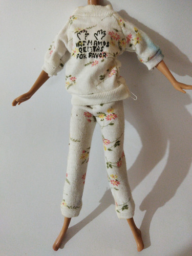 Barbie Ropa Accesorio Pijama Blanca Estampado Flores Rosa