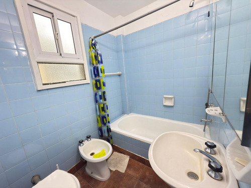 Alquiler Departamento 3 Amb +coch Flores