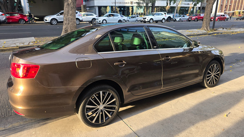 Volkswagen Jetta 2.5 Bicentenario Tiptronic At