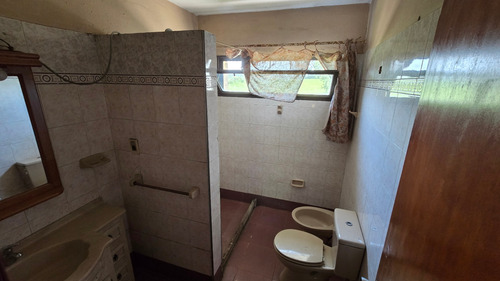 Venta Chacra 4 Dormitorios Colón Con Cochera