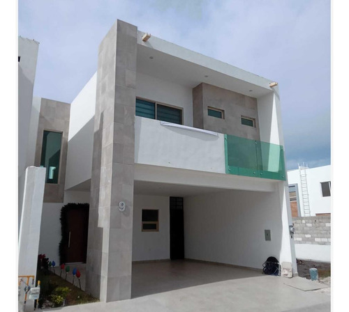 Casa En Venta En Villa De Las Palmas