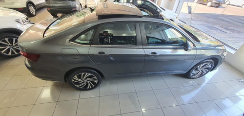 Imagen 21 de 25 de Volkswagen Vento Highline 250 Tsi At My21 0 Km #22
