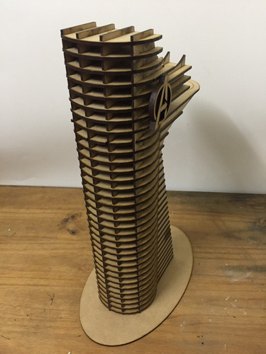 Imagen 9 de 10 de Maqueta Torre Avengers Mdf Fibrofacil Torre Vengadores