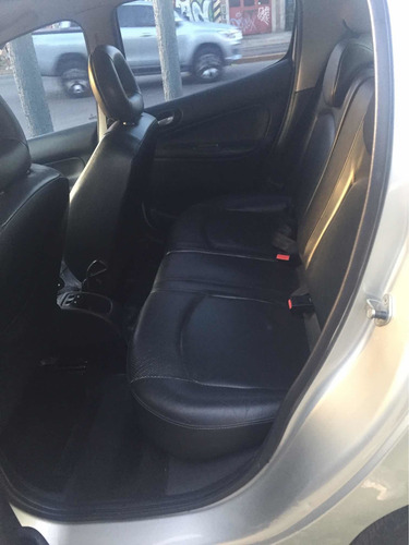 Peugeot 207 2010 1.6 Xt