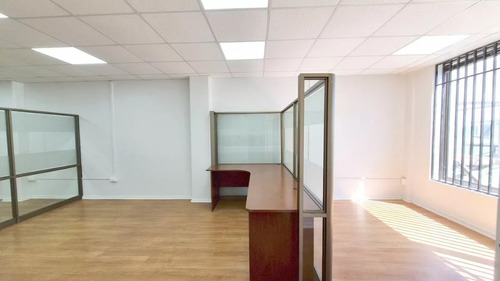 Oficina De 100 M2 A Dos Cuadras Plaza De Armas