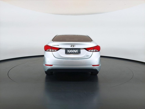 Imagem 6 de 15 de 144219 - Hyundai Elantra 2016 Com Garantia