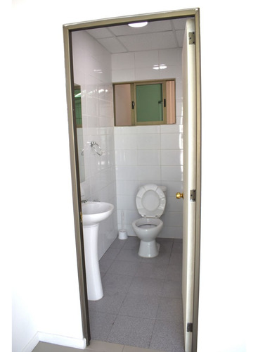 Imagen 25 de 30 de Venta Bodegas Industriales 493,77 M2 Con Oficinas, Panameri