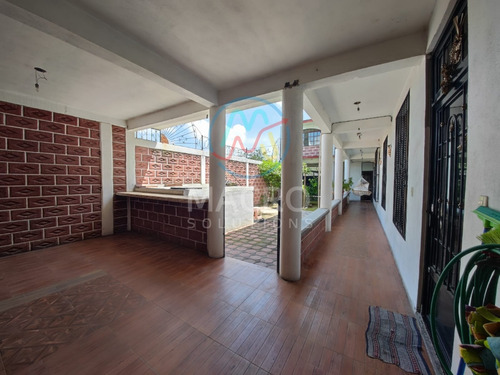 Casa En Venta En Col. Puxtla Con Amplio Jardín Y 7 Habitaciones