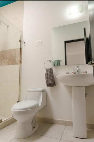 Boca Del Río, Casa En Venta Con Terraza Club.