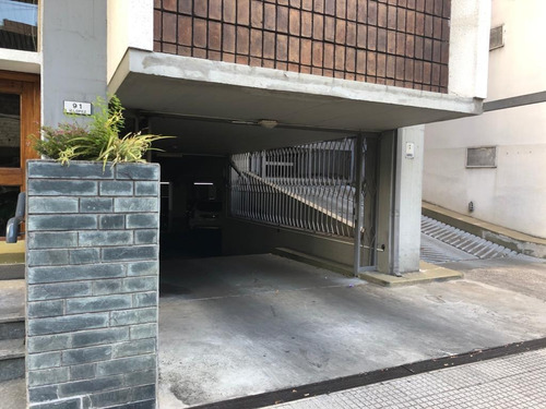 Imagen 3 de 13 de Martínez - 3 Dormitorios - 2 Baños - Departamento En Venta Con Cochera