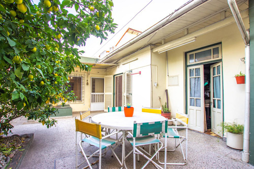 Imagen 29 de 30 de Casa 6 Ambientes Y Medio En Venta En Caseros Centro
