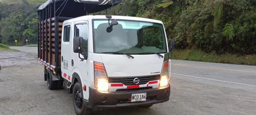 Marca:nissan Línea:cabstar Clase:camión
