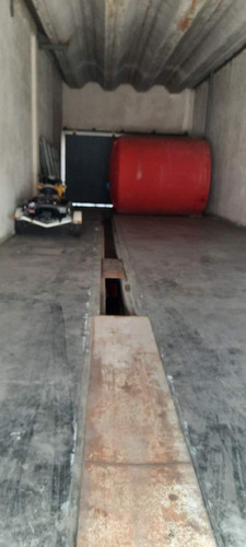 Imagen 4 de 7 de Galpon ( Juan B Justo 3800 ) - Dentro De La Shell- Alquiler