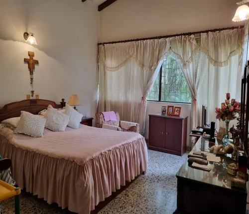 Vendo Casa En Ciudad Jardín Cali