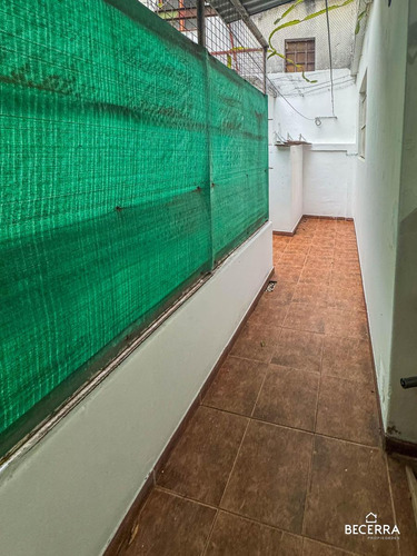Departamento En Venta En William Morris - Oportunidad A Metros De La Estación