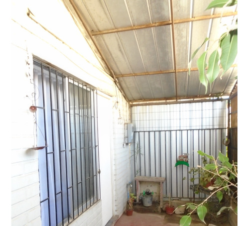 5 D. 1 B. Cercano Cesfam, Colegios, Supermercado, V. Alemana