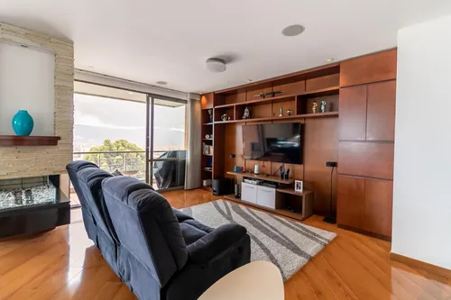 Apartamento En Venta En Cerros De Suba (localidad De Suba). Cod V1030091