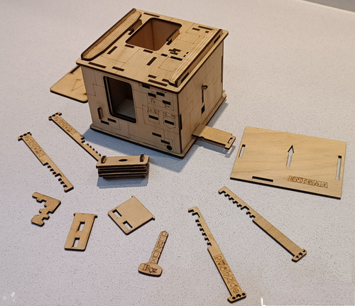 Juego Ingenio Caja Secreta Escape Room In Box Mod: Enigma