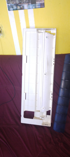 Ar Condicionado Carrier Split 12.000 Btus Todo Higienizado (Recondicionado)