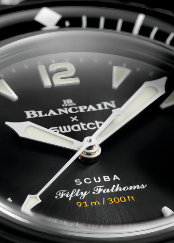 Reloj Swatch Blancpain Scuba Fifty Fathoms, correa negra Ocean Storms, bisel negro, fondo negro