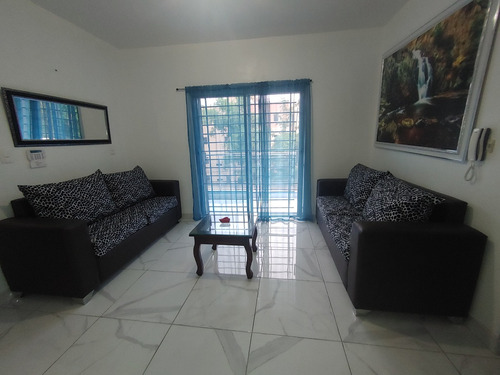 Se Renta / Alquila Apartamento Amueblado En Santiago, Res. Blue Amber, Tercer Piso