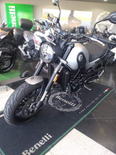 Benelli Leoncino 500 2021 Usada 2500km Impecable L.p.tranf