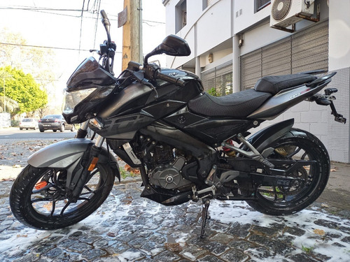 Imagen 1 de 19 de Rouser Ns200